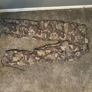 Abercrombie camo pants